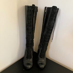 Knee High Lace Up Heeled Boot